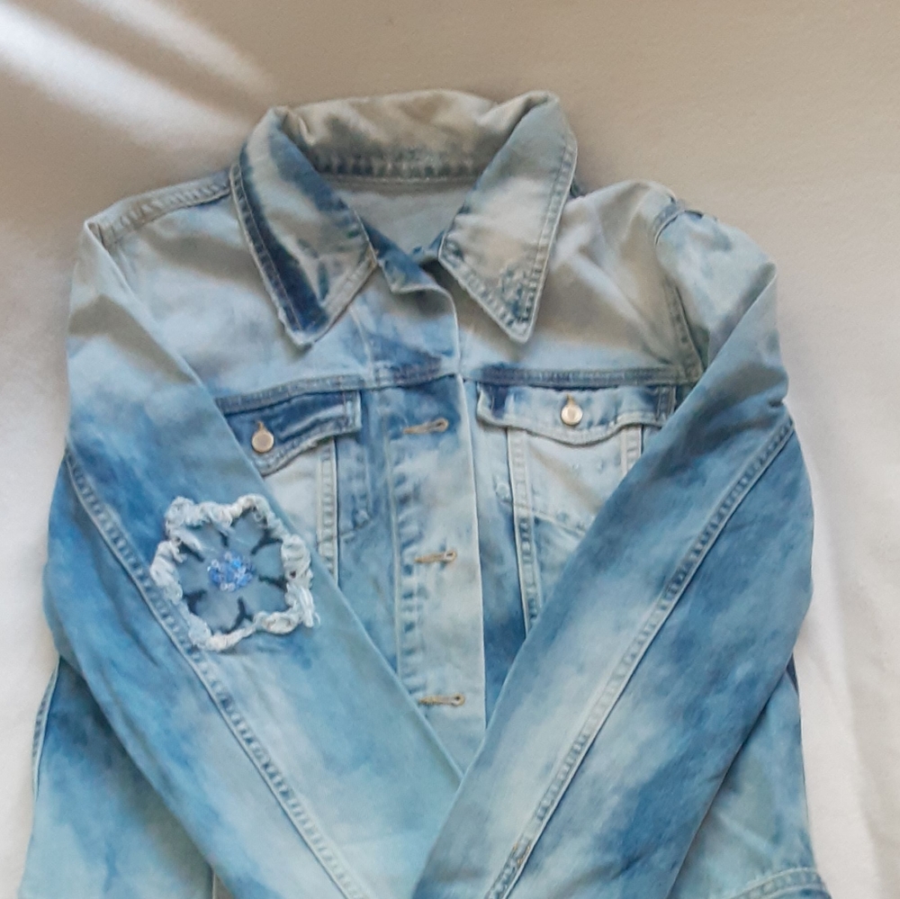 Jean's jacket - Picture 2 of 2